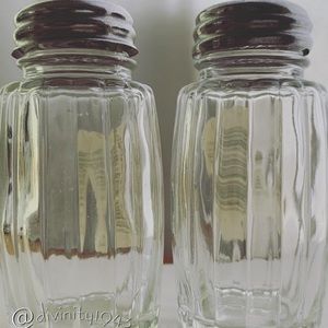 ItalianRetro• NewWithTags🧂Salt & Pepper•Shakers